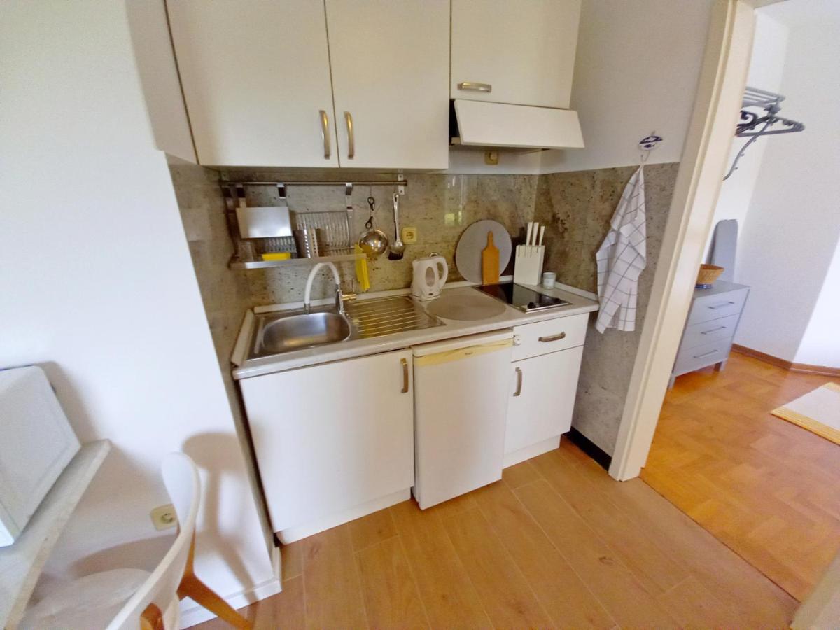 Apartment Lungomare พูลา ภายนอก รูปภาพ